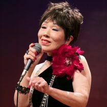 谷リエ子